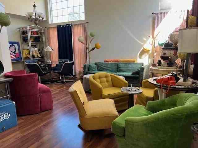 1229 Pennsbury Ln - Photo 5 of 25