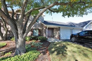 676 Cross Creek Dr W #B2 - Photo 1 of 1