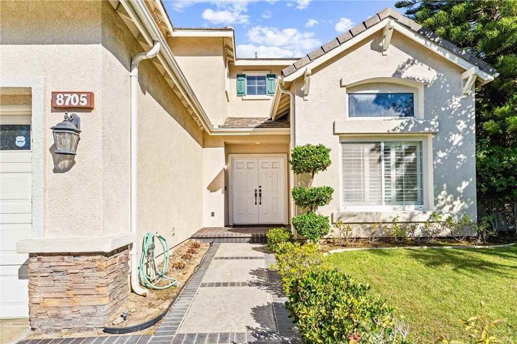 8705 E Running Springs Dr - Photo 2 of 37