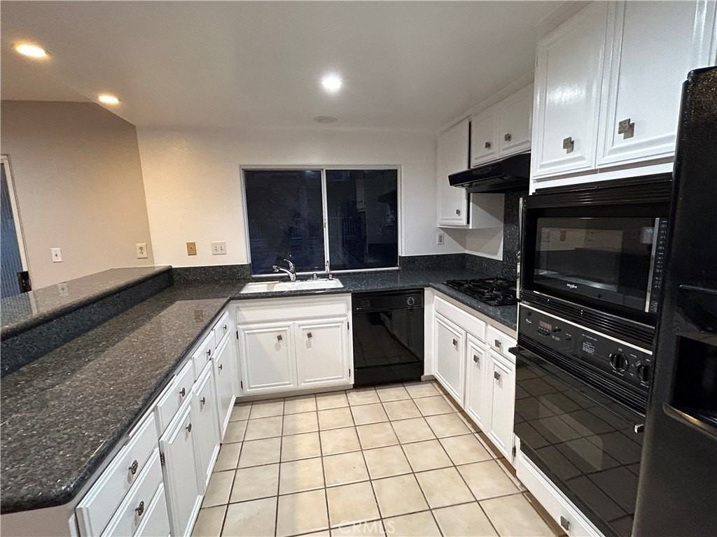 25823 Browning Place - Photo 7 of 23