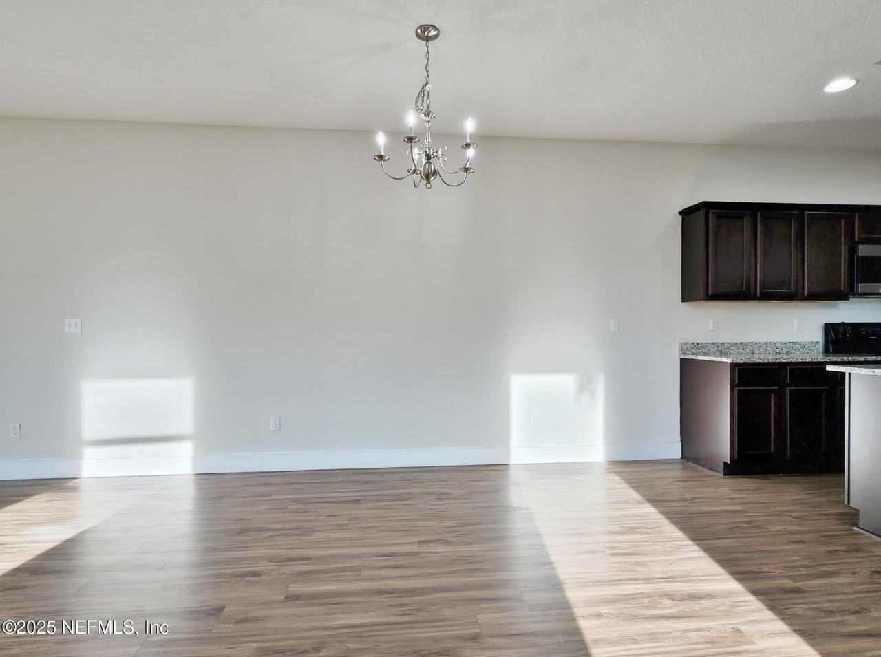 834 4th Ave S - Photo 3 of 6