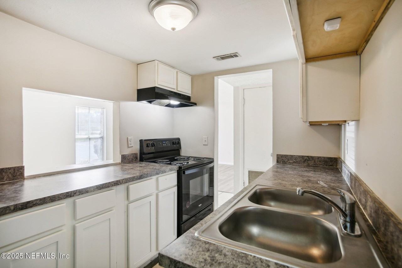 851 Bert Rd #11 - Photo 3 of 24