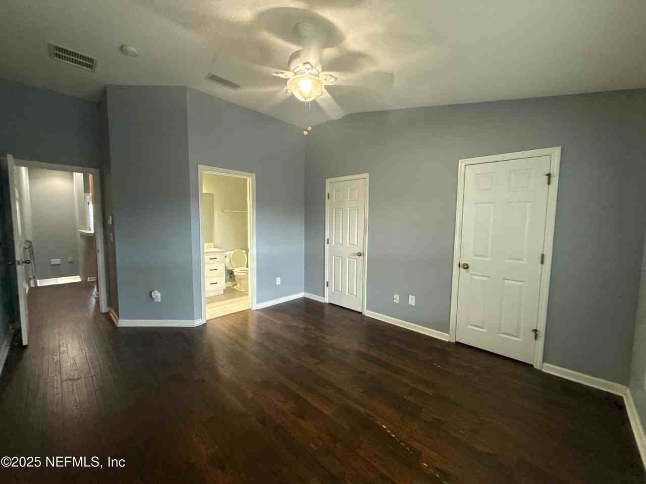 6162 High Tide Blvd - Photo 6 of 14