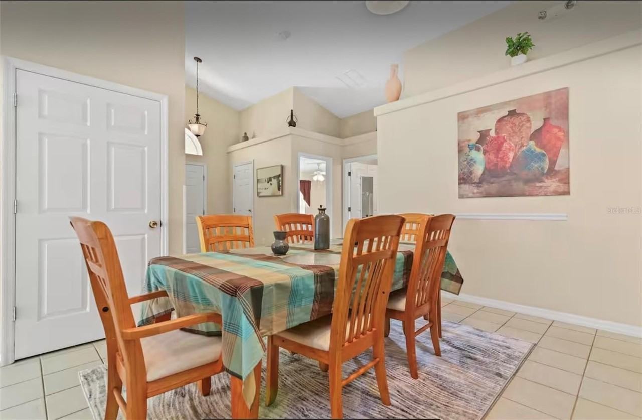 100 Cardinal Ct - Photo 6 of 31