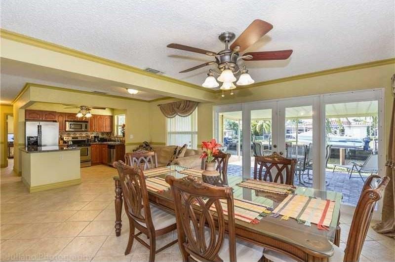 160 Se 12th St - Photo 7 of 22