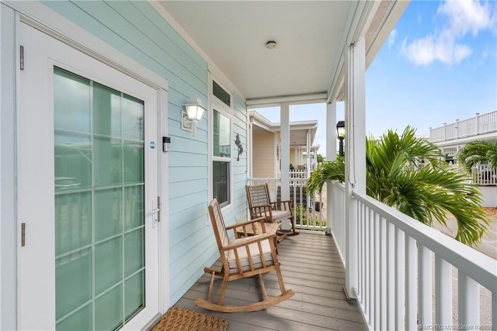 159 Ne Buoy Dr - Photo 5 of 48