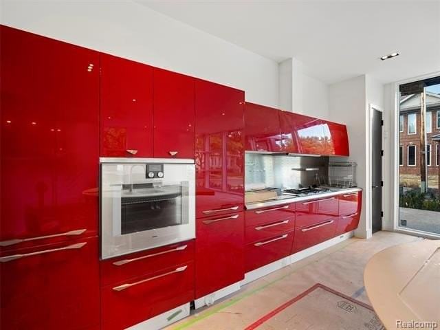 512 Wallace St - Photo 4 of 20