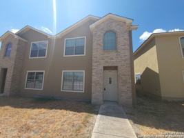 featured image of 10527 Hunters Pond