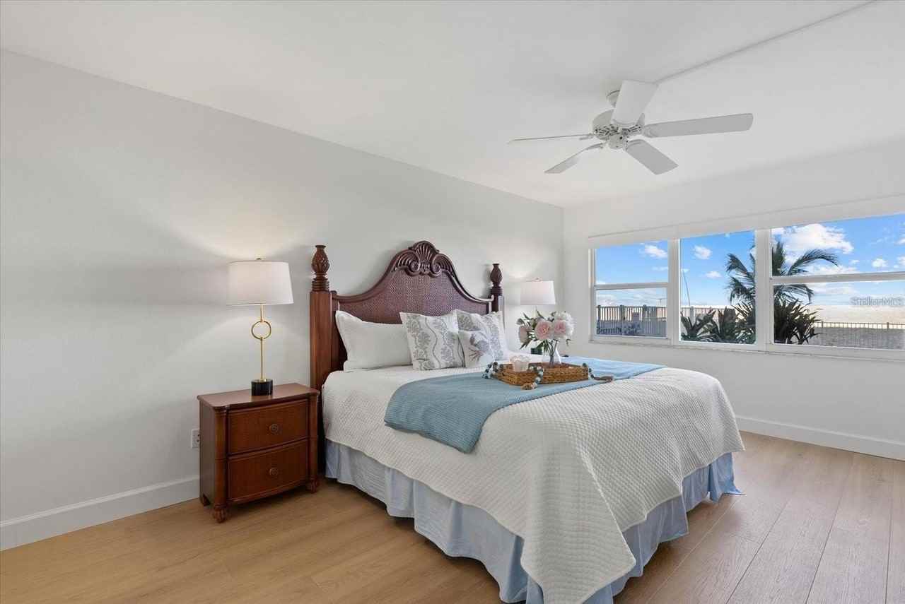 255 The Esplanade N #106 - Photo 2 of 35