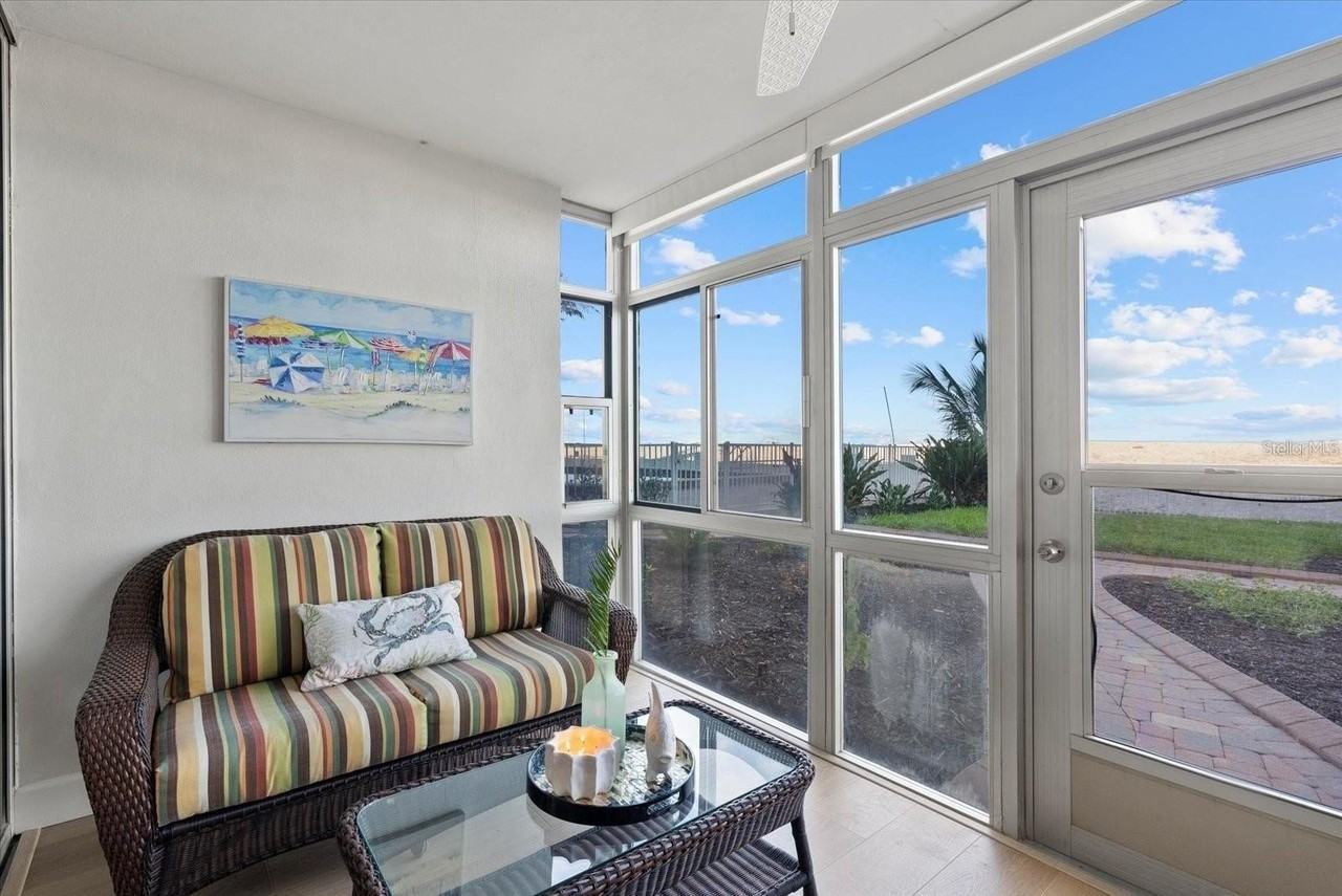 255 The Esplanade N #106 - Photo 3 of 35