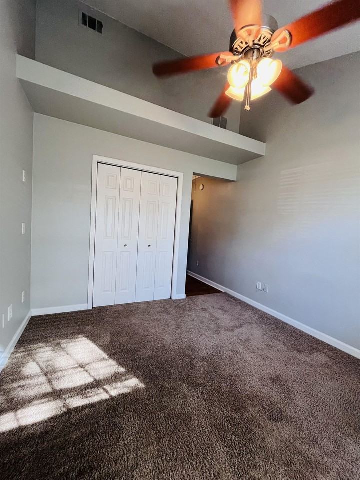 315 East Jennings Street #2 - Photo 5 of 13