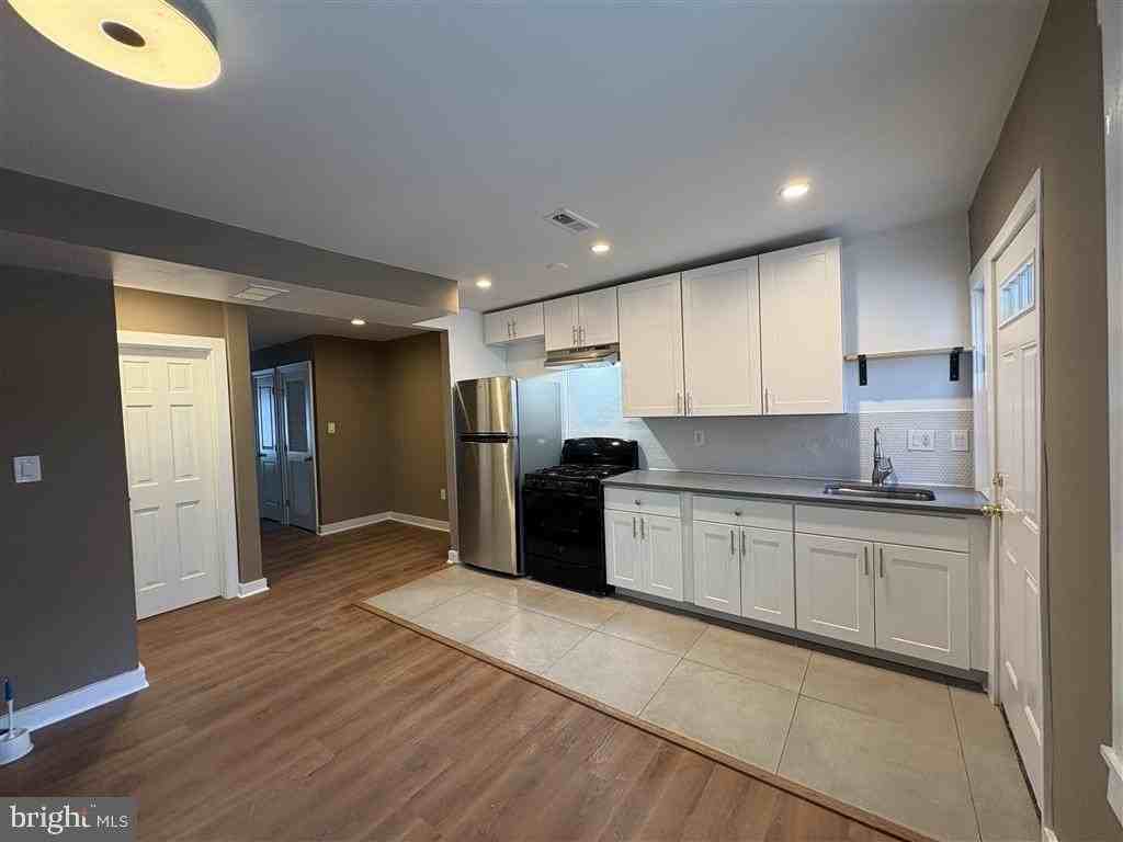 1206 16th Street Northeast - Photo 3 of 6