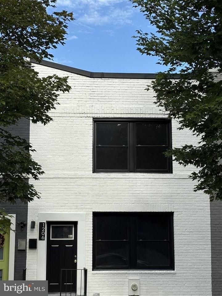 1206 16th Street Northeast - Photo 6 of 6