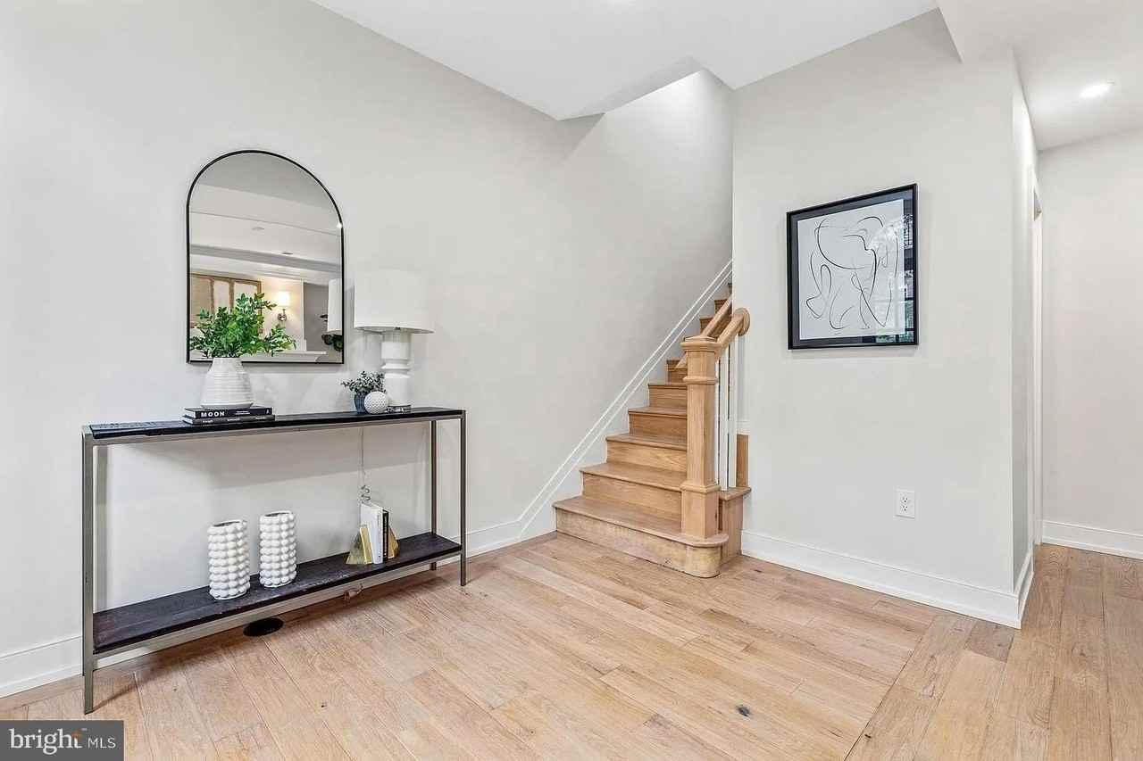 3525 16th St Nw - Photo 3 of 34