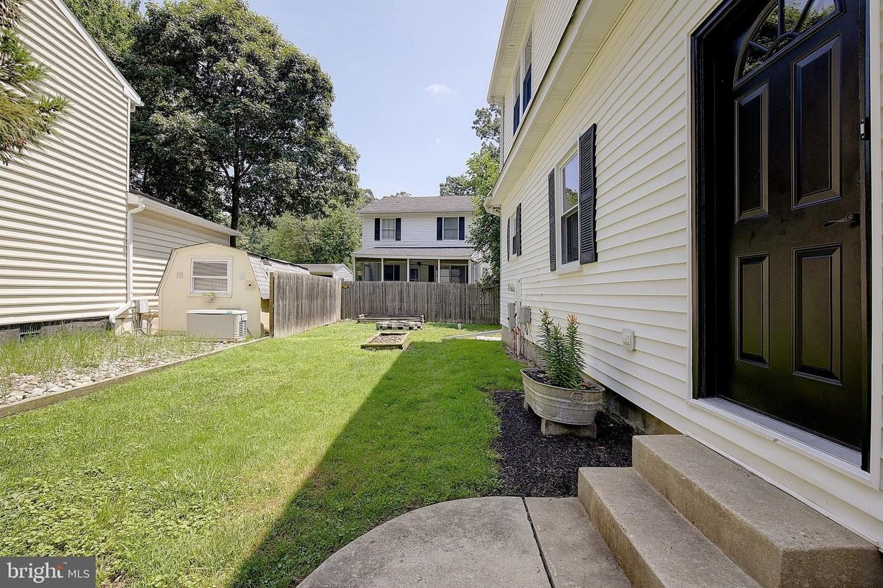 5645 Battee Dr - Photo 5 of 39