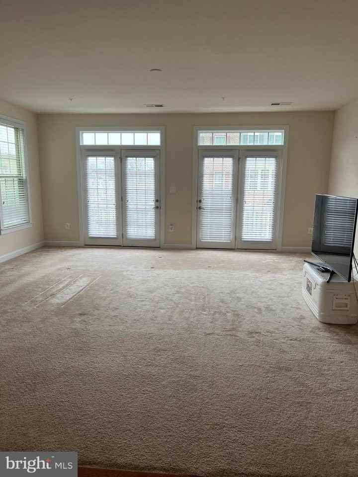 7812 Patterson Way - Photo 5 of 15