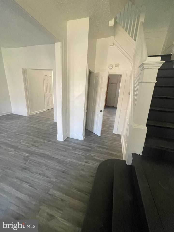 2905 Norfolk Avenue - Photo 2 of 28