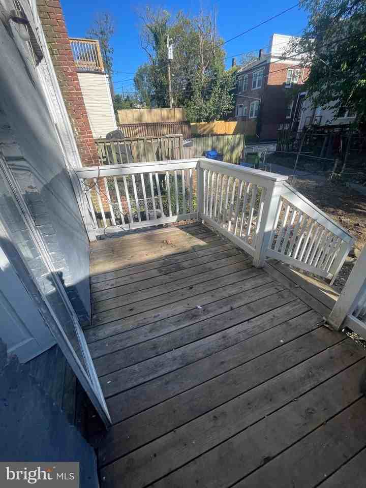 2905 Norfolk Avenue - Photo 5 of 28