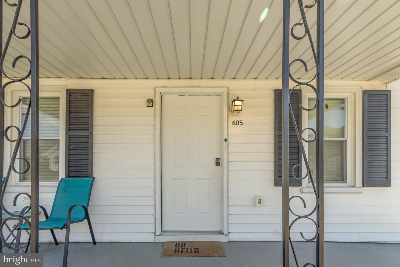 605 Mace Avenue - Photo 7 of 37