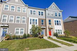 featured image of 2762 Bridgewater Dr