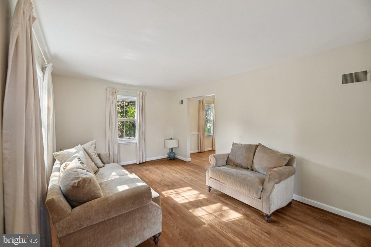 6716 Conley Rd - Photo 5 of 41