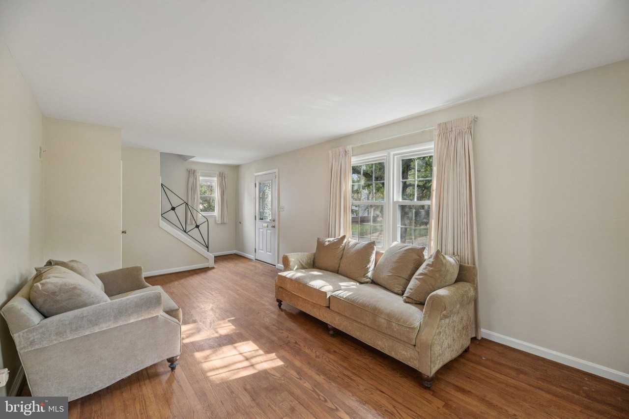 6716 Conley Rd - Photo 3 of 41