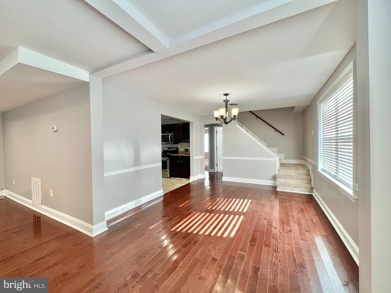 6833 Standish Dr - Photo 5 of 24