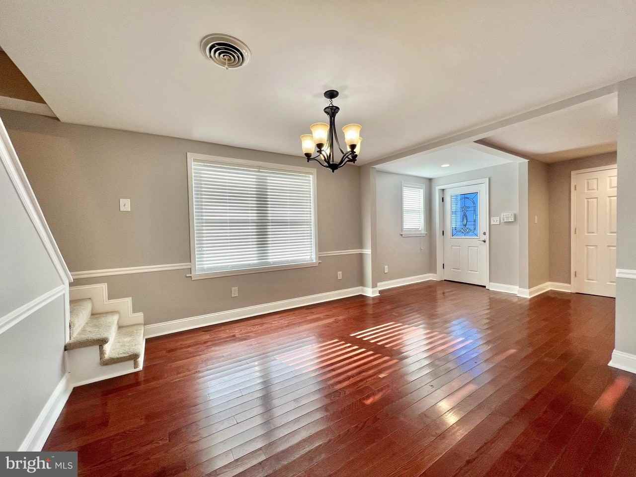 6833 Standish Dr - Photo 7 of 24