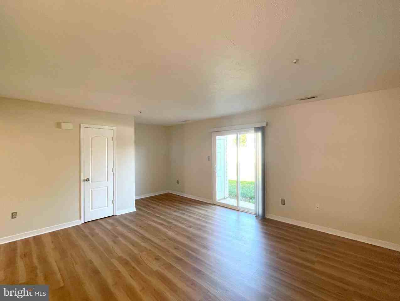 45288 Rumsford Lane - Photo 4 of 21