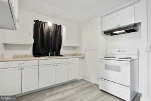 featured image of 310 N Potomac St Unit 1fs #1FS