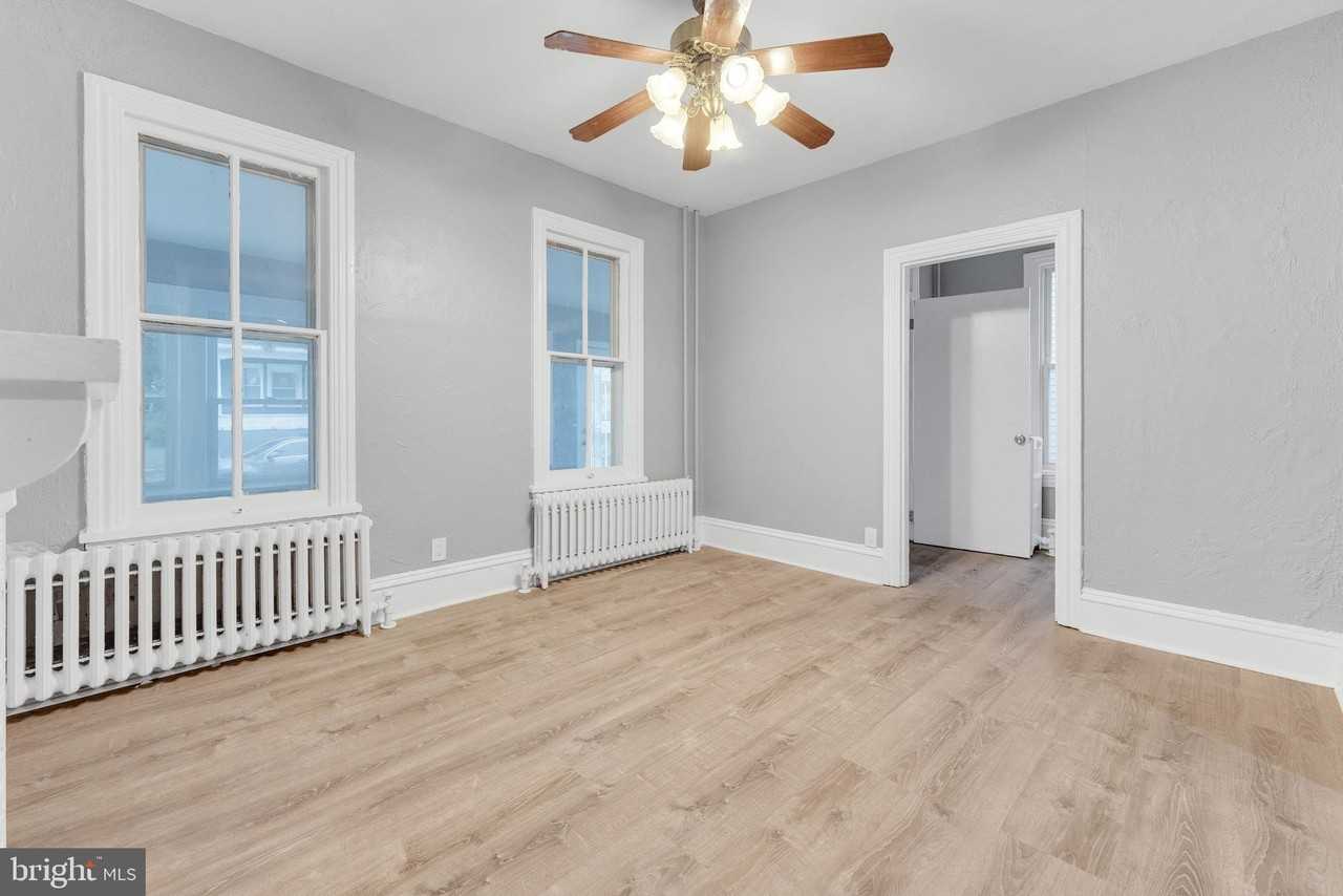 150 Franklin St - Photo 6 of 33