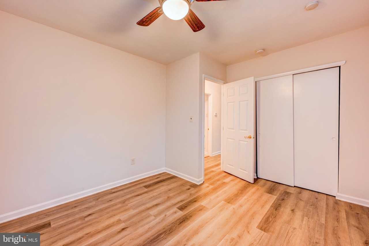 402 Larchwood Ave - Photo 7 of 26