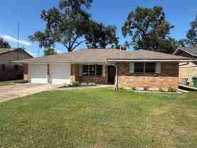 10410 Barwood Dr - Photo 1 of 1