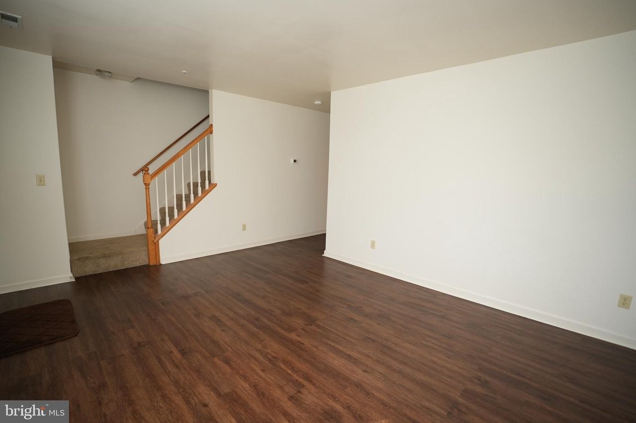 45828 Wolftrap Way - Photo 4 of 17