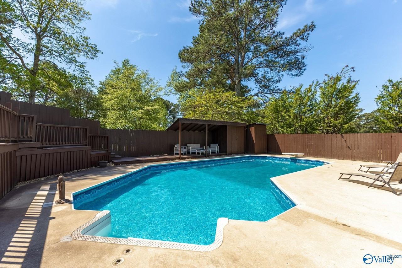 4311 Indian Hills Rd Se - Photo 3 of 37