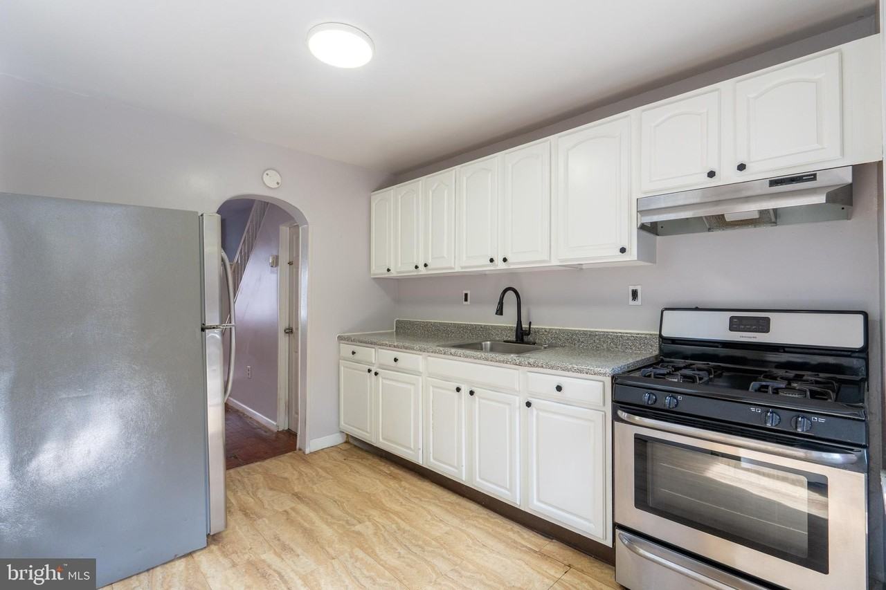 1826 Mcclellan St - Photo 7 of 22