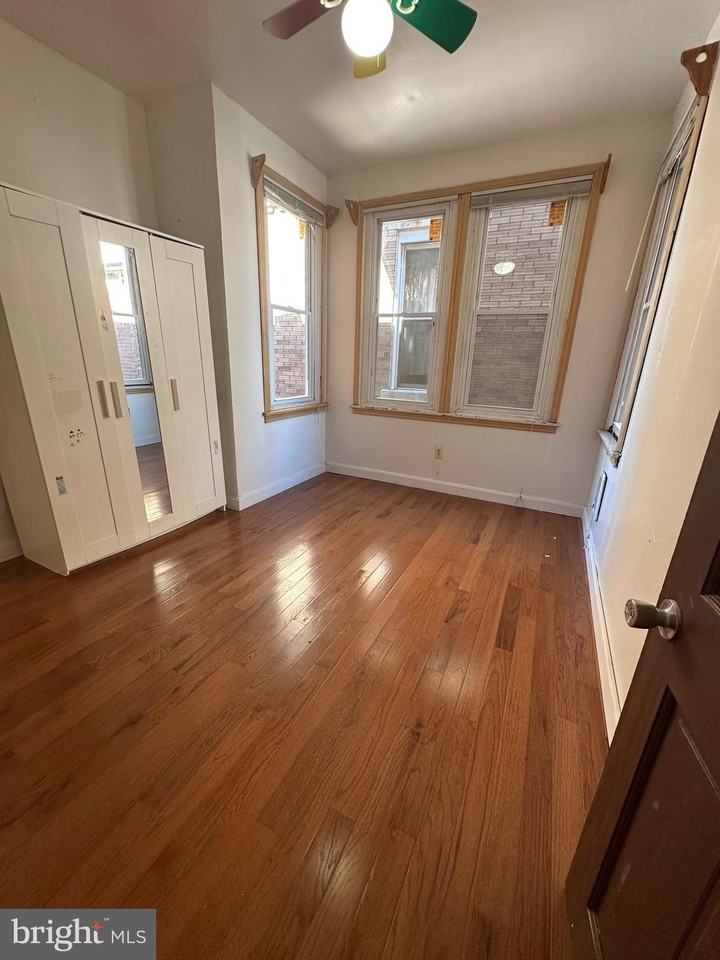 2047 East Cambria Street - Photo 6 of 9