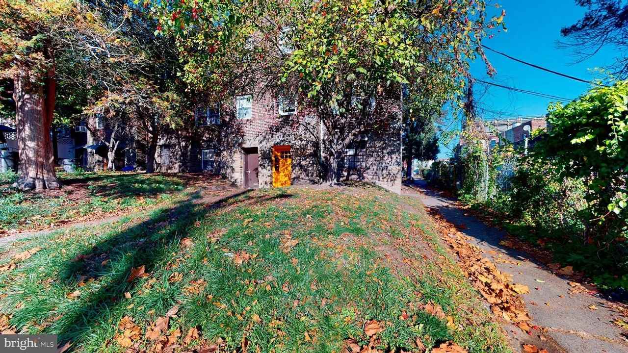 2415 80th Avenue - Photo 2 of 15