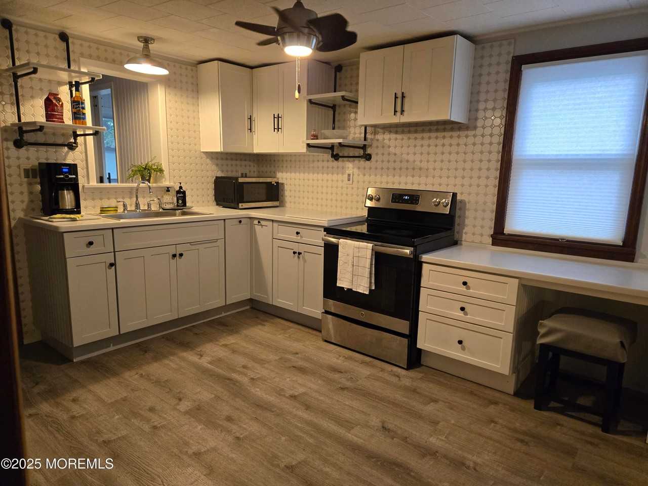 40 Red Wing Avenue - Photo 2 of 18