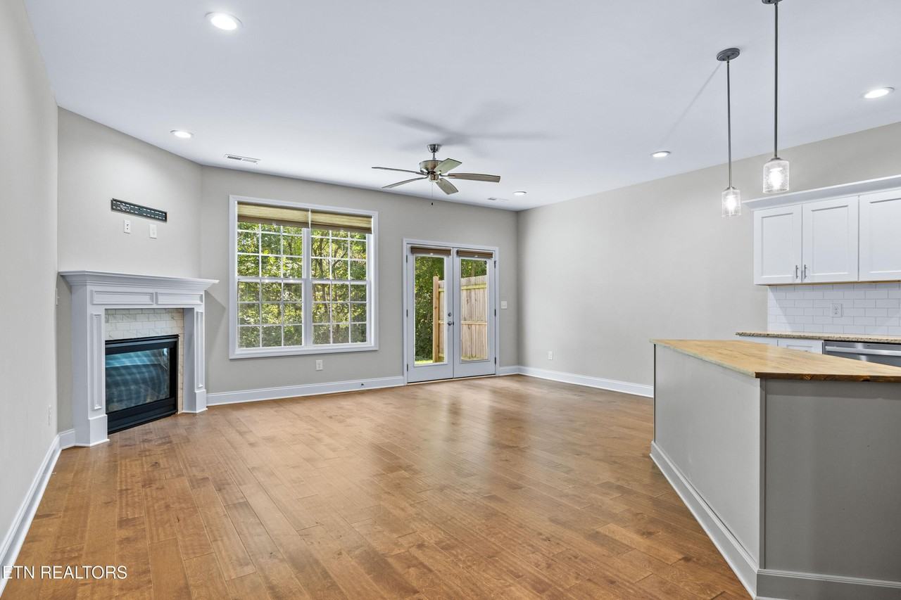 822 Mccammon Avenue - Photo 7 of 36