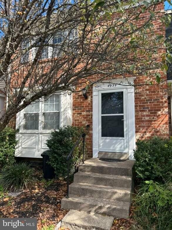 4939 Mcfarland Drive - Photo 2 of 25