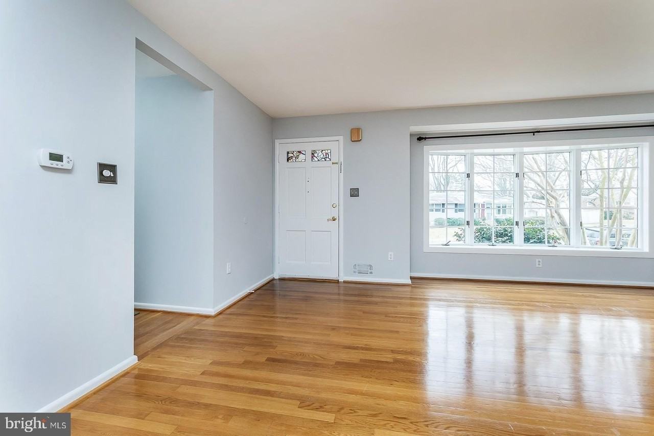 409 Orleans Cir Sw - Photo 4 of 23