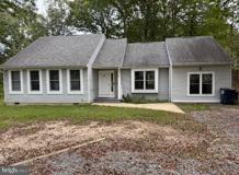 11058 Lee St - Photo 1 of 1