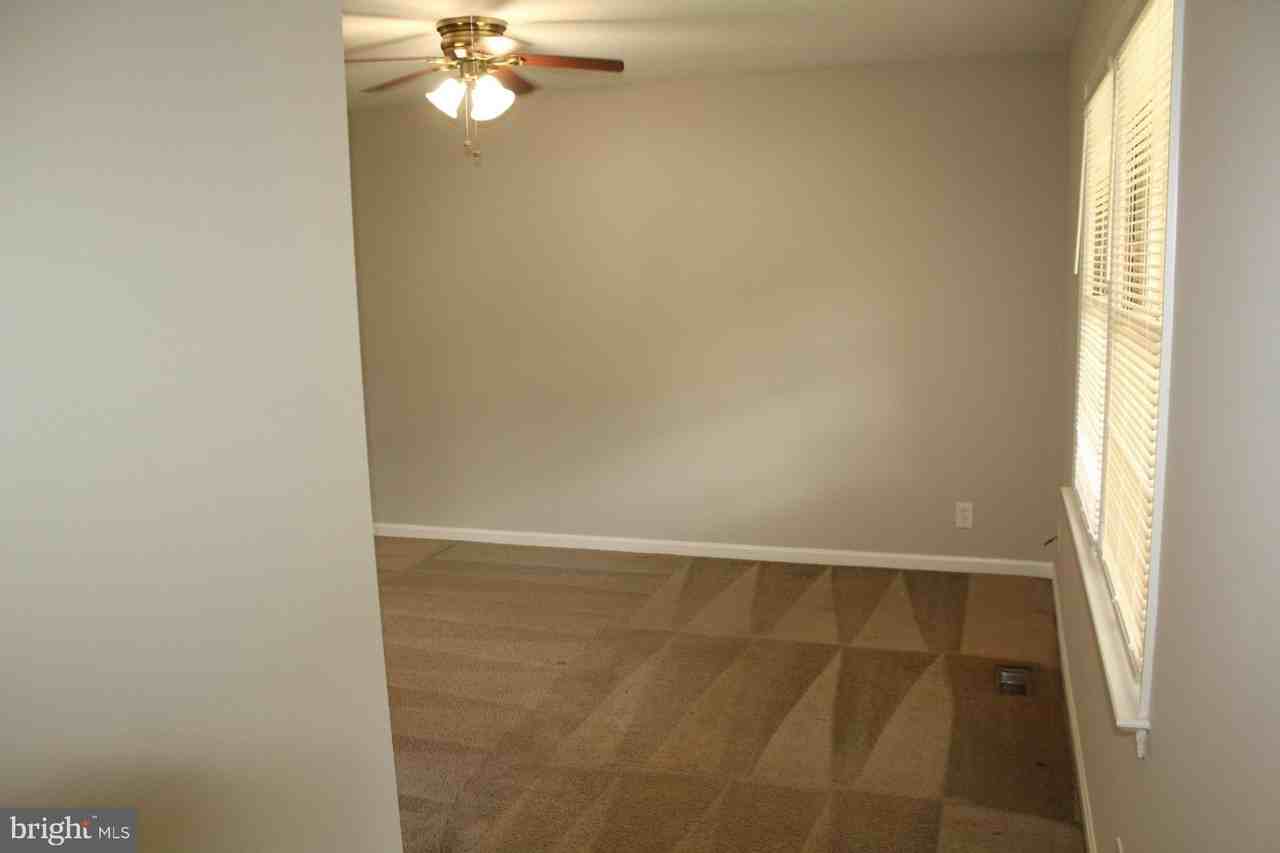 423 Laurel Ave - Photo 4 of 28