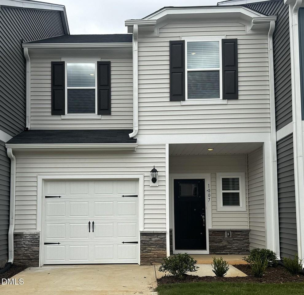 1007 Winding Spring Drive - Photo 2 of 32