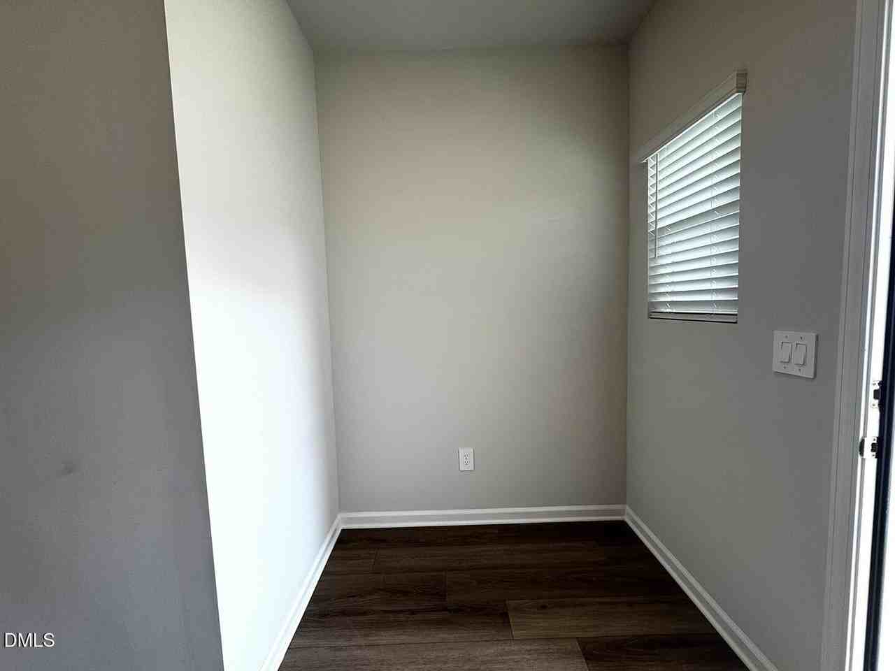 1007 Winding Spring Drive - Photo 5 of 32