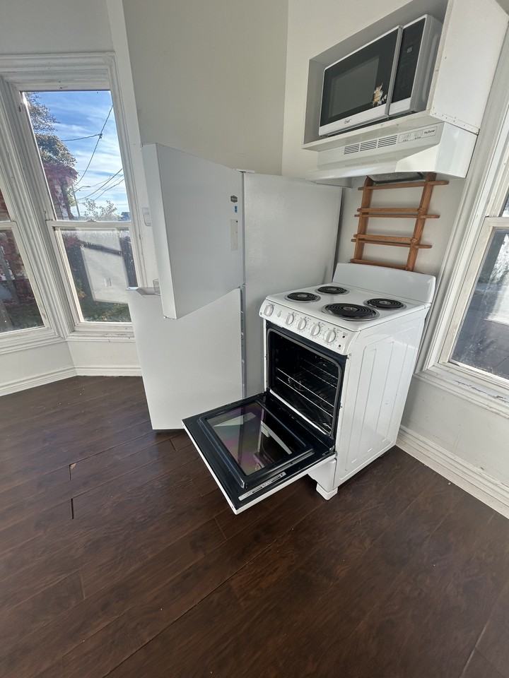47 King St #B - Photo 4 of 17