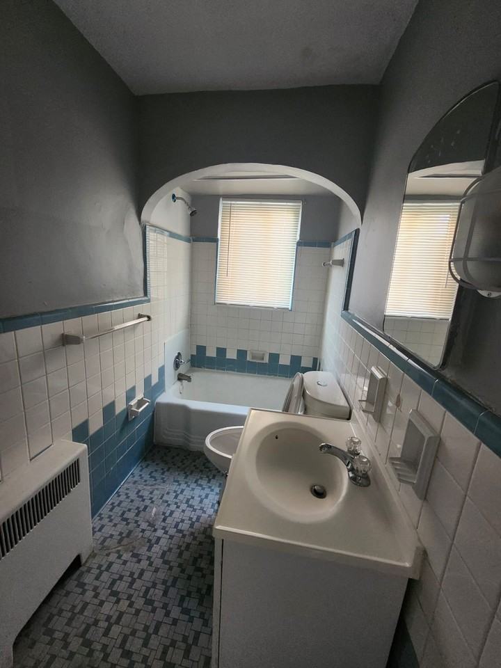 5206 Montgomery Road - Photo 7 of 12