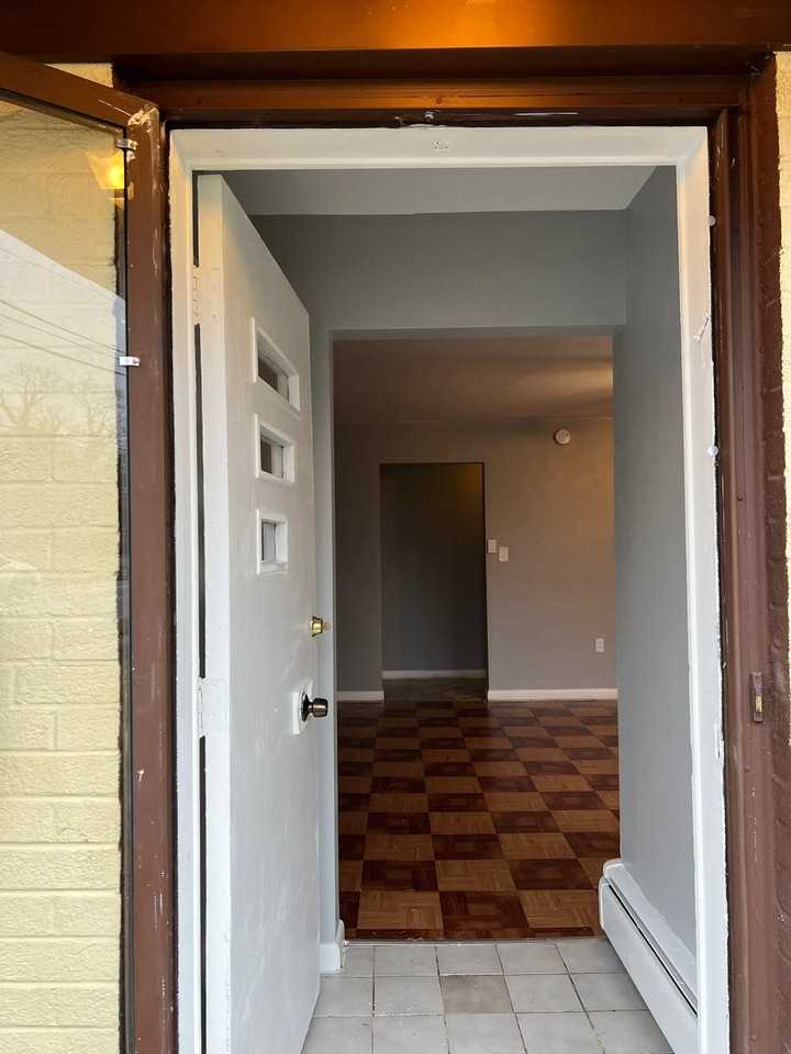 2465 Montana Ave - Photo 4 of 18