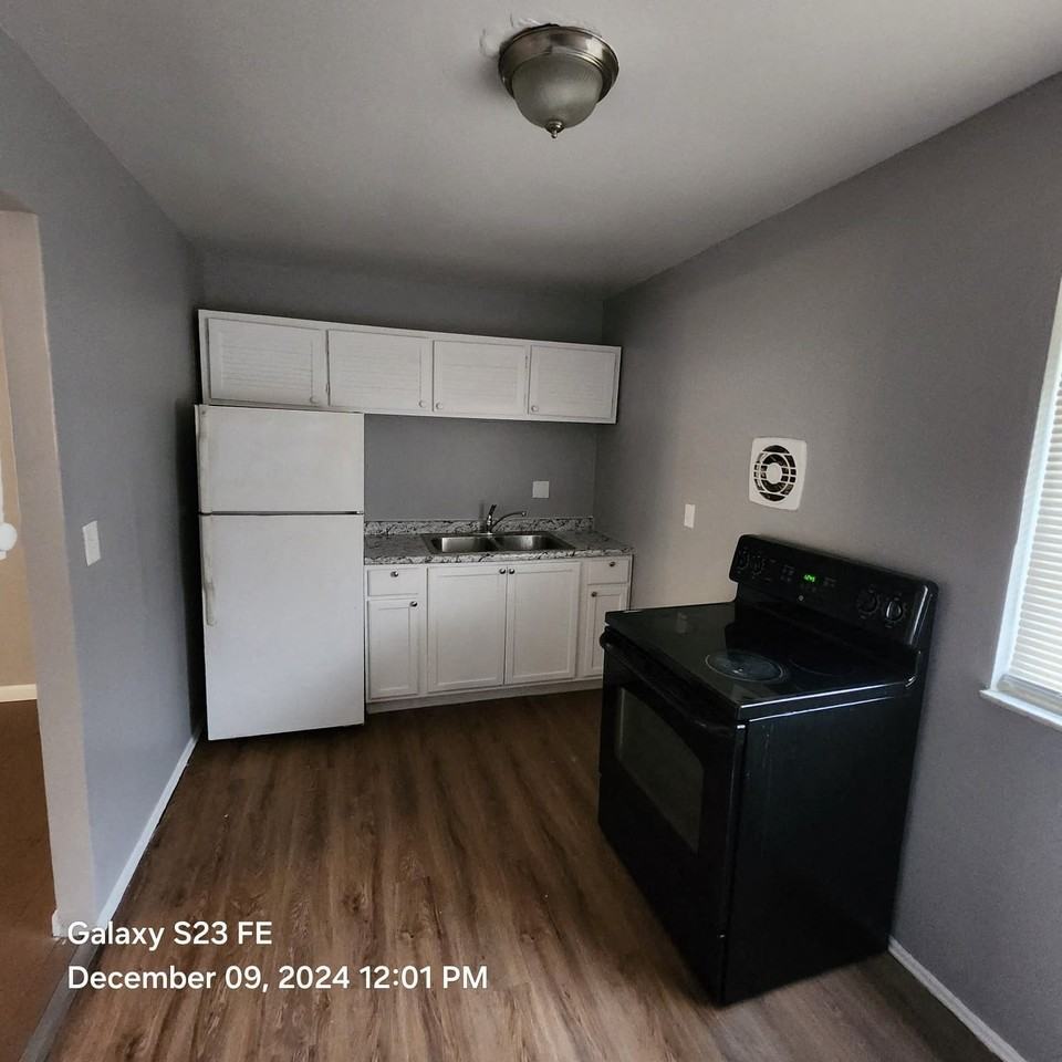 7848 Glen Orchard Drive - Photo 7 of 34